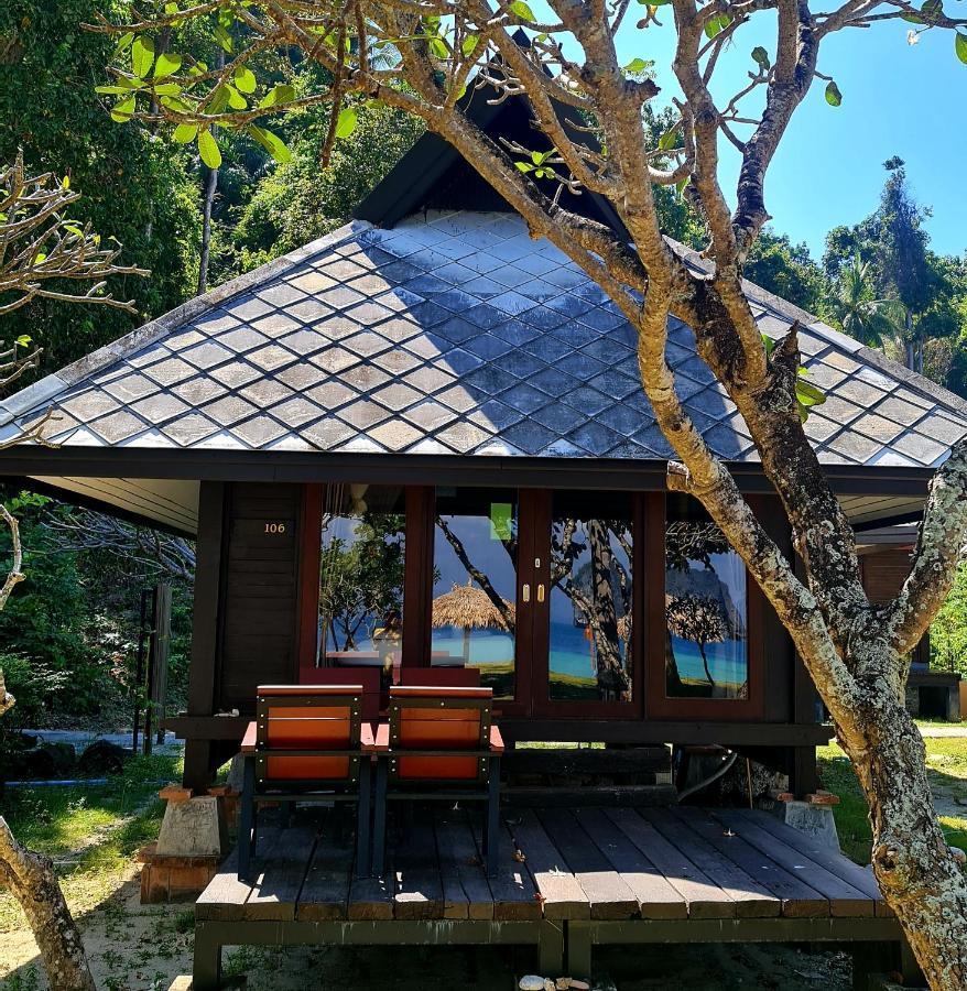 Deluxe Family room with Ocean View